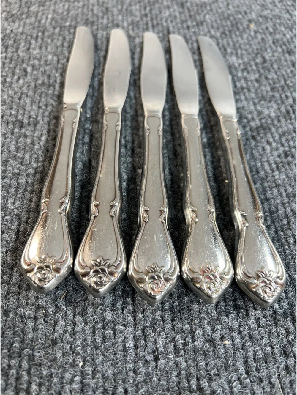 5 Oneida Dinner Butter Knives ARBOR ROSE Stainless Silverware Flatware